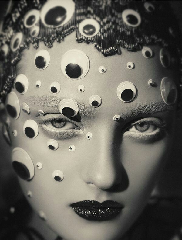 image de Eyes on you